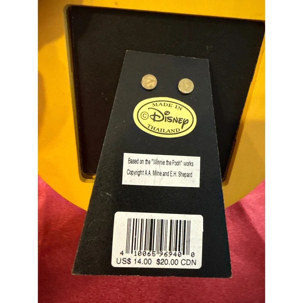Disney Winnie the Pooh Yellow Round Picture Frame Pewter Bee Hunny Pot 3x3 Photo